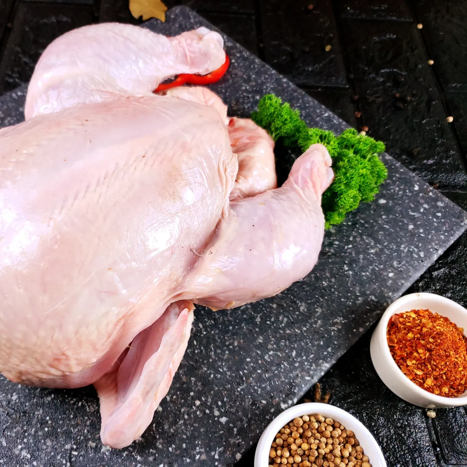 Pollo Entero Vacío